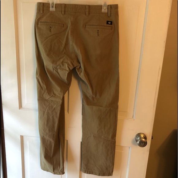 Dockers khakis size 32X32. - Picture 2 of 6